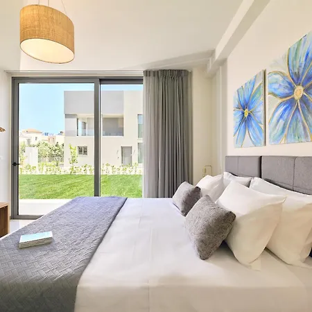 度假居 - Beachfront Roof Pool Seaviews *