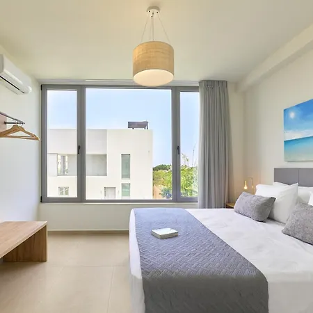 - Beachfront Roof Pool Seaviews * Pirgos Psilonerou