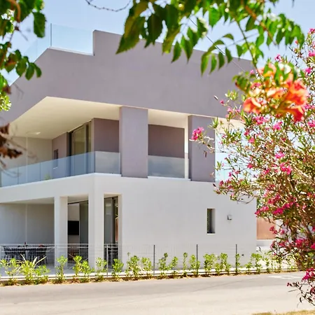 - Beachfront Roof Pool Seaviews Pirgos Psilonerou